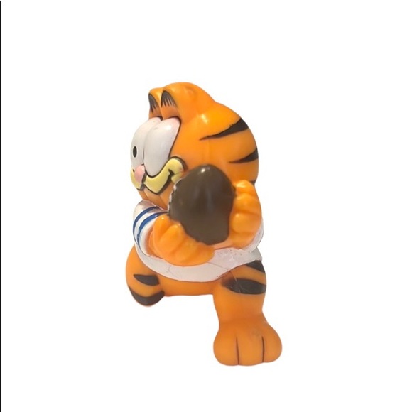 Vintage Garfield Football Player Foot Ball Figure Cake Topper PVC Toy - Picture 3 of 5